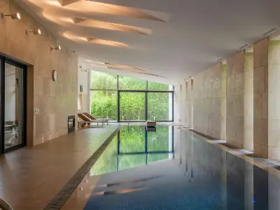 Spa bazen sa hidromasažom